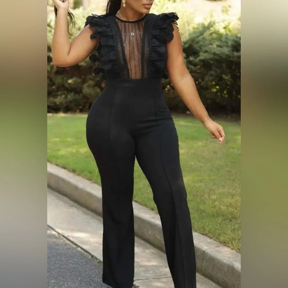 💋Boutique | Lace On Me Jumpsuit - Picture 1 of 3